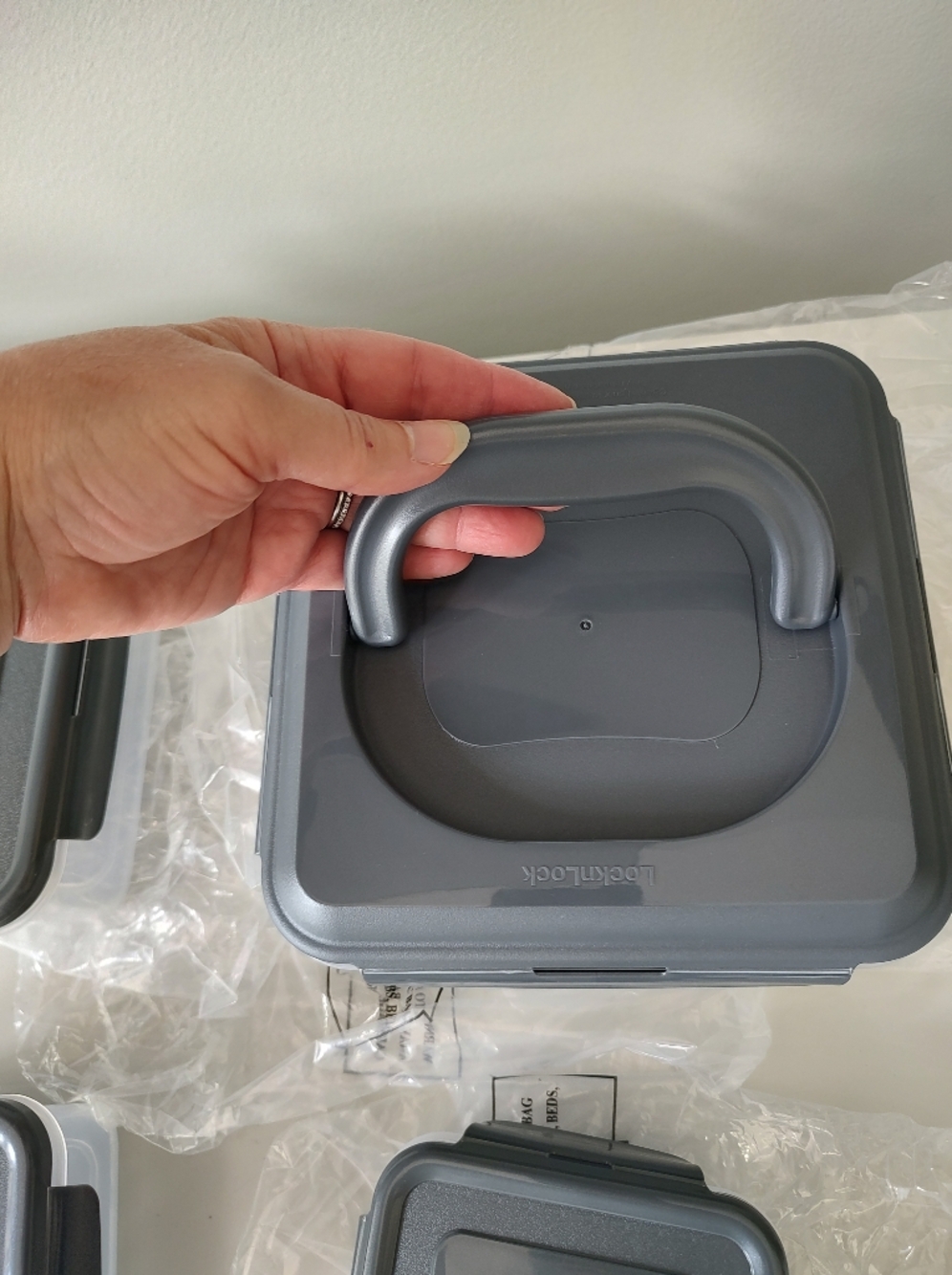 LocknLock Food Storage Nesting Set Gray Four Pieces Square NEW - Picture 2 of 12